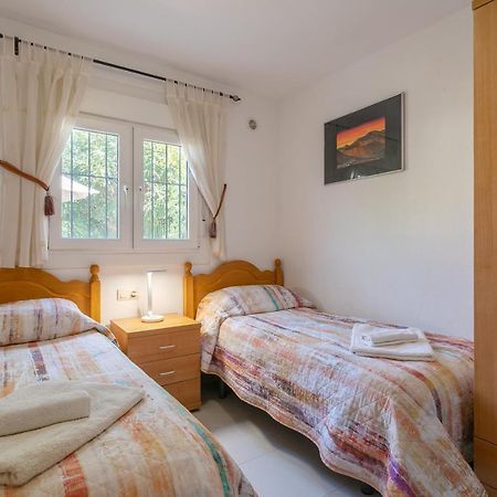 Heads 2 Holiday Homes Apartment Villamartín Extérieur photo