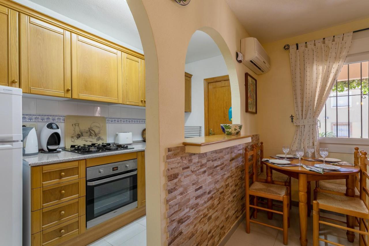 Heads 2 Holiday Homes Apartment Villamartín Extérieur photo
