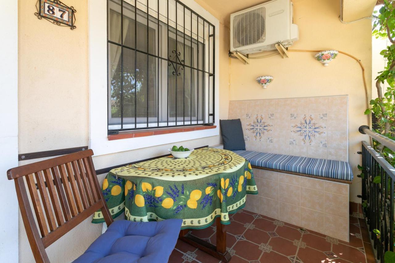 Heads 2 Holiday Homes Apartment Villamartín Extérieur photo
